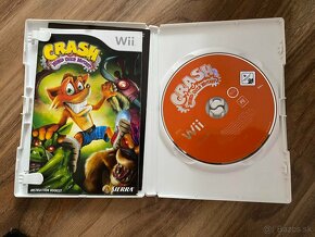 Crash Bandicoot: Mind over Mutant (Wii) - 2