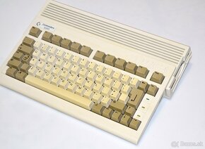 Commodore Amiga 600 + Amiga Fornat Game Pack 1 - 2