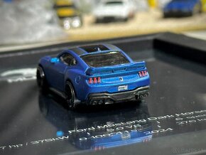 Obraz - auto - Ford Mustang Dark Horse - 2