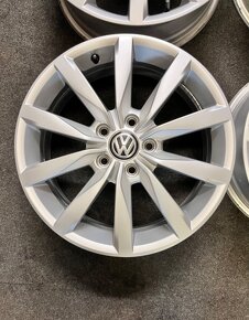 5x112 R17 originál disky VW Golf - Dijon - 2