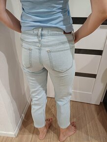 Malonosené jeans Hollister veľ. 36 /38 - 2