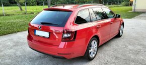 Škoda Octavia Combi 2.0 TDI Style Navi - 2