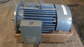 Dvourychlostní přírubový elektromotor 1,1/1,5 kw 720/1450 ot - 2