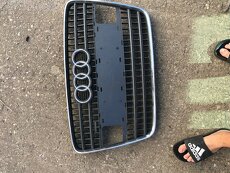 Maska znak Mrizka narazniku audi q7 4L 04-09 - 2