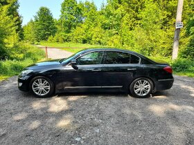 HYUNDAI GENESIS 3.8 GDi V6 - 2