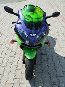 Kawasaki Zx9r - 2