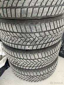 Dunlop 215/55 r17 zimne - 2