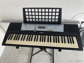 Yamaha YPT 200 - 2