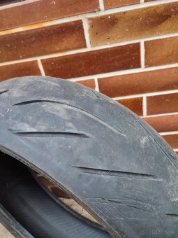 Pneu Bridgestone S21 180/55/17 - 2