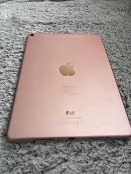 Apple iPad pro (9,7-palcový) - 2