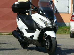 Kymco X town 125 i - 2