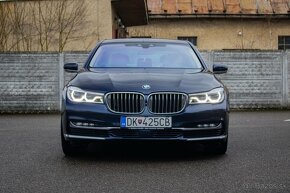 BMW Rad 7 740d xDrive A/T - 2