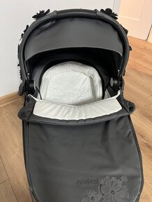 Cybex Priam Vanicka 4.0 Simply Flowers Grey - 2