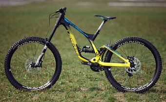 Lapierre DH 727, Gravity Republic - 2