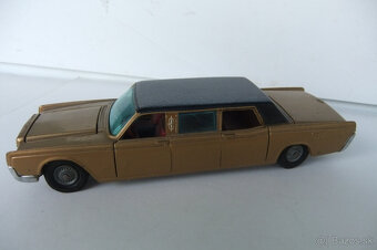 CORGI TOYS mierka 1:43 : LINCOLN CONTINENTAL - 2