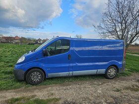 Opel Vivaro 2.5 dci 107 kw - 2