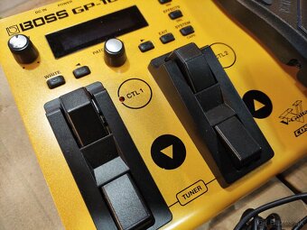 Boss GP-10 gitarový multiefekt/modeler/syntetizátor - 2