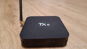 Predám Android TV box Tanix TX6 - 2