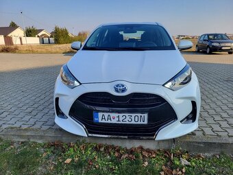 Toyota Yaris 1.5 Hybrid e-CVT - 2