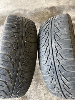 Predam 2 kusy zimneho pneu 205/60 R16H uniroyal - 2