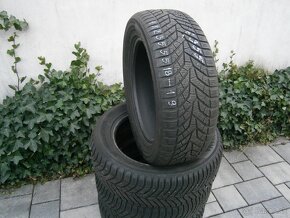 Predám 4x zimné pneu YOKOHAMA 235/55 R18 100V - 2