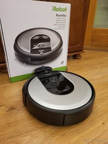 Robotický vysávač iRobot Roomba i7156 - 2