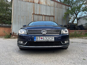 Volkswagen Passat B7 2,0 TDi - 2