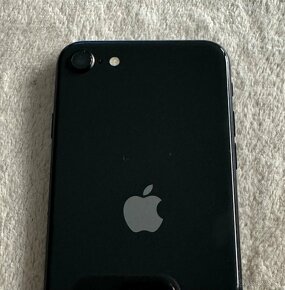 Mobil iPhone SE 2020 64GB - 2