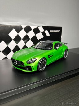 1:18 - Mercedes AMG GT R - Minichamps - 2