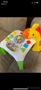 Aktívny stolík FISHER PRICE 9m+ so žirafou - 2