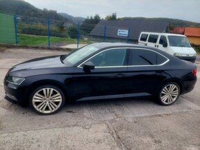 Škoda Superb 2.0 TDI 190k 4x4 Style DSG - 2