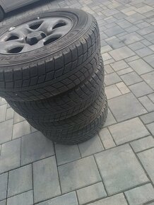 Predám zimné pneumatiky 215/70 R16 - 2