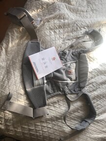 Ergobaby ADAPT NOSÍTKO Soft Flex Mesh Grey - 2