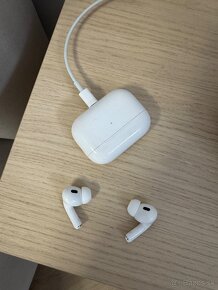 Apple AirPods Pro 2.gen - 2