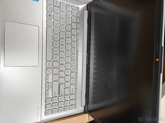 Asus VivoBook E1504GA - 2