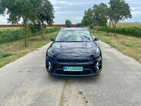 TOP elektromobil Kia Niro 64 kWh 2022  DPH dojazd 430 km - 2