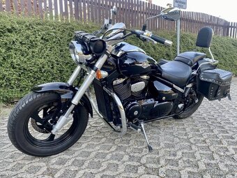 Suzuki Intruder M800 - 2