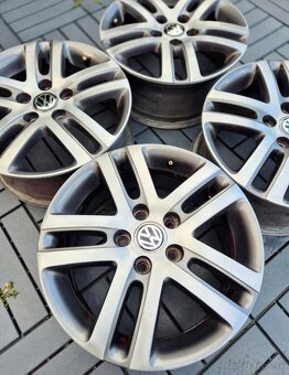 5x112 r16 originál vw Atlanta - 2