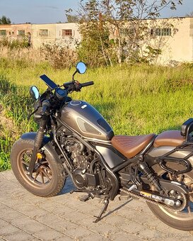 Honda REBEL CMX500  09/2023 s výbavou...3750km - 2