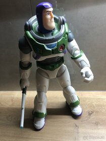 Buzz Lightyear Novy - 2