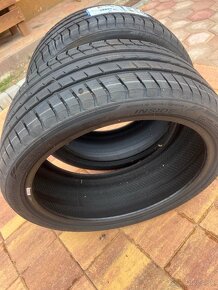 225/40R19 93Y TRIANGLE EFFEXSPORT TH202 - 2