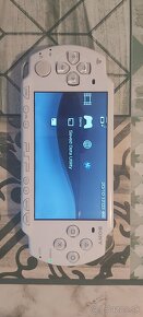 Sony PSP 3000 Slim - 2