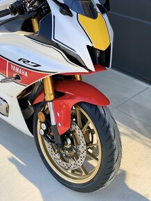 Yamaha R7 60th anniversary nejazdená moto 2022 - 2
