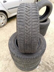 Predám Zimné Pneumatiky 215/60R16 - 2