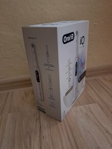 Oral-B iO Series 8n - 2