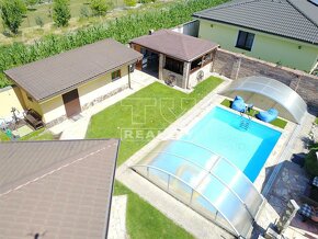 TUreality ponúka na predaj 4-izbový bungalov 217 m2na... - 2