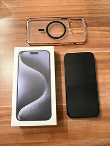 iPhone 15 Pro Max 256 GB - 2