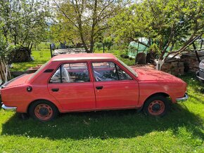 Škoda 120 Top interiér - 2