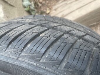 Barum 215/50 r17 V XL zimné pneu - 2