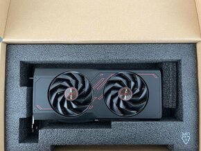 AMD Radeon RX 7800 XT Saphire - 2